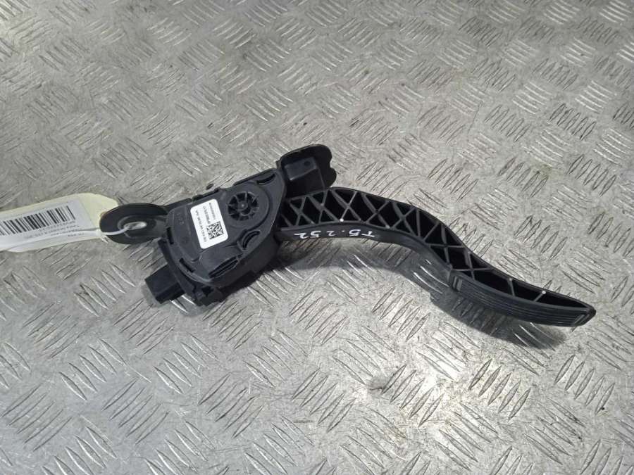 6PV933370-17 Педаль газа Tesla Model X 2019г. | Фото № 2 6PV933370-17 Педаль газа Tesla Model X 2019г. - Фото 2