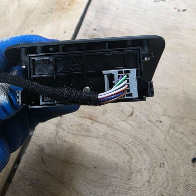 31334637 Кнопка ручного тормоза (ручника) Volvo XC60 1 2016г. | Фото № 3 31334637 Кнопка ручного тормоза (ручника) Volvo XC60 1 2016г. - Фото 3