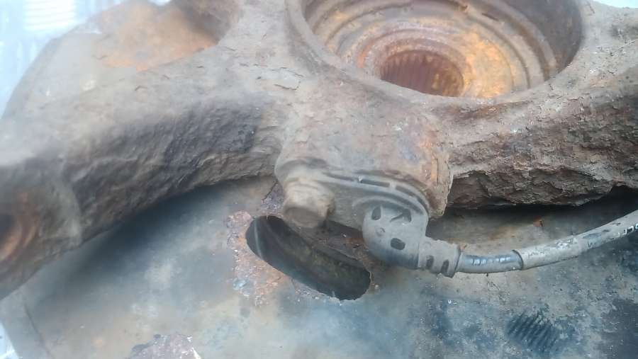 Ступица передняя правая KIA SPORTAGE 3 2010г. | Фото № 10 Ступица передняя правая KIA SPORTAGE 3 2010г. - Фото 10