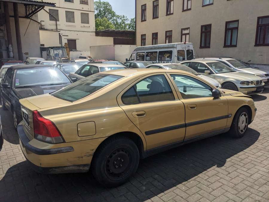 Суппорт задний правый Volvo S60 1 (2000-2009) Седан 2001г. | Фото № 9 Суппорт задний правый Volvo S60 1 (2000-2009) Седан 2001г. - Фото 9