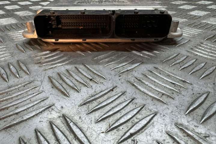 4B2907401E Блок управления двигателем  Volkswagen Golf 4 поколение (1997-2004) 1997г. | Фото № 4  4B2907401E Блок управления двигателем  Volkswagen Golf 4 поколение (1997-2004) 1997г. - Фото 4