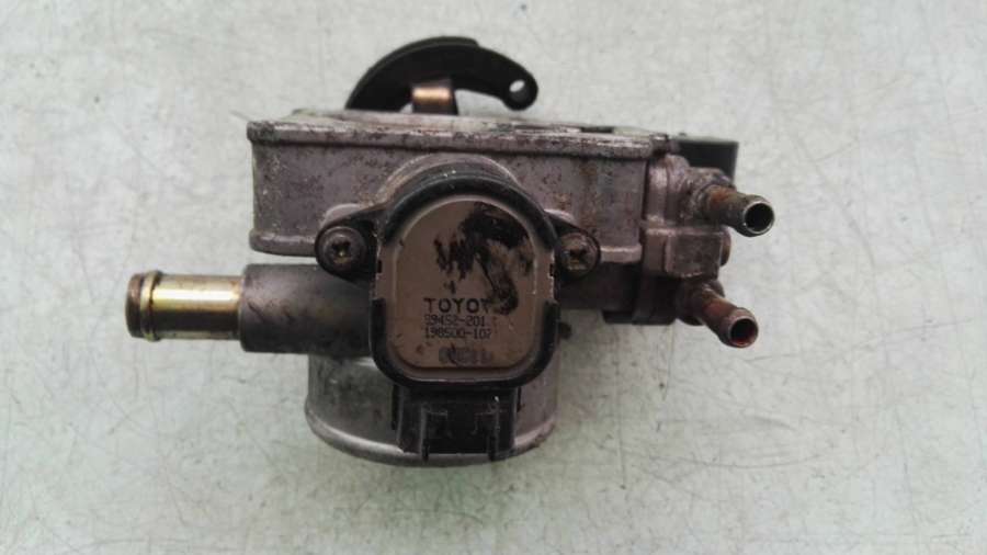 Дроссельная заслонка Toyota Avensis (T220) 2002г. | Фото № 3 Дроссельная заслонка Toyota Avensis (T220) 2002г. - Фото 3